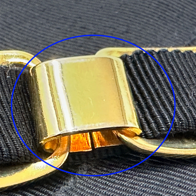 Ferragamo フェラガモ ショルダーバッグ ヴァラ ブラック ゴールド金具 ナイロン レディース 【中古】