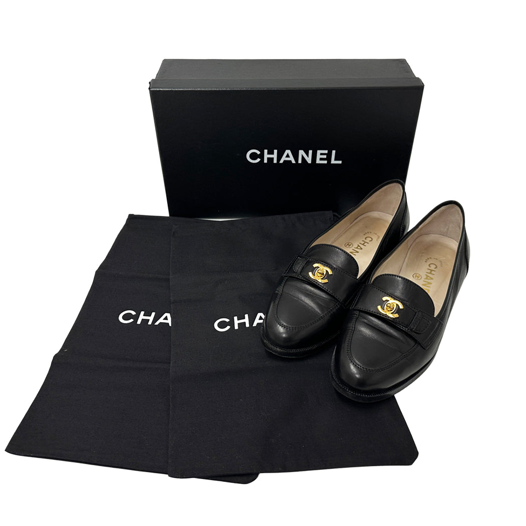 CHANEL シャネル ローファー ココマーク ターンロック ブラック 37 23.5cm ゴールド金具 レザー レディース 【中古】