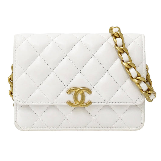CHANEL シャネル ショルダーバッグ マトラッセ ホワイト ゴールド金具 ラムスキン レディース 【中古】