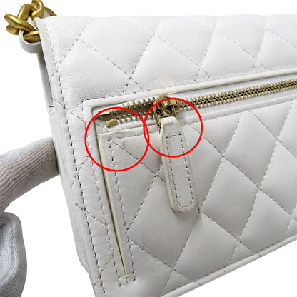 CHANEL シャネル ショルダーバッグ マトラッセ ホワイト ゴールド金具 ラムスキン レディース 【中古】