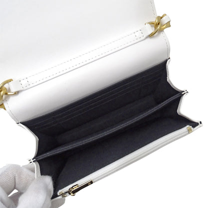 CHANEL シャネル ショルダーバッグ マトラッセ ホワイト ゴールド金具 ラムスキン レディース 【中古】