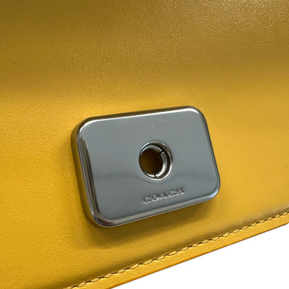 COACH コーチ ショルダーバッグ イエロー レザー レディース 【中古】