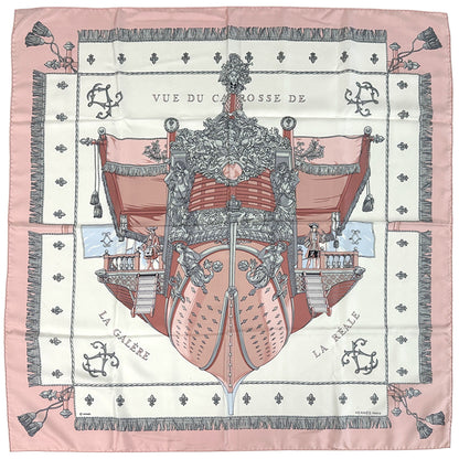 HERMES エルメス カレ90 VUE DU CARROSSE DE LA GALERE LA REALE クイーンの戴冠式 スカーフ ピンク マルチカラー シルク レディース 【中古】