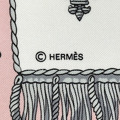 HERMES エルメス カレ90 VUE DU CARROSSE DE LA GALERE LA REALE クイーンの戴冠式 スカーフ ピンク マルチカラー シルク レディース 【中古】