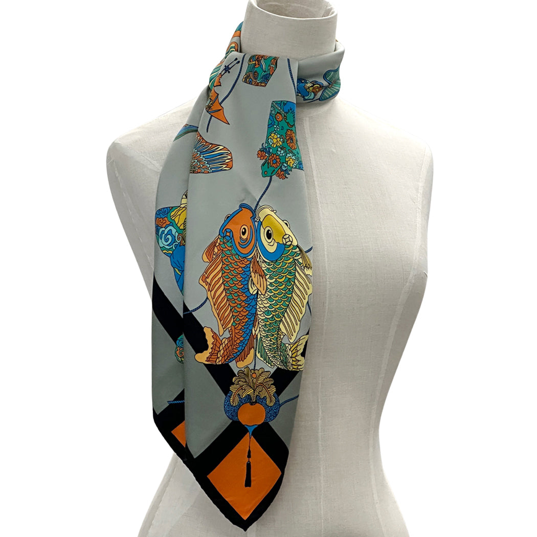 HERMES エルメス カレ90 SOIES VOLANTES 大空に舞う スカーフ グレー ブラック シルク レディース 【中古】