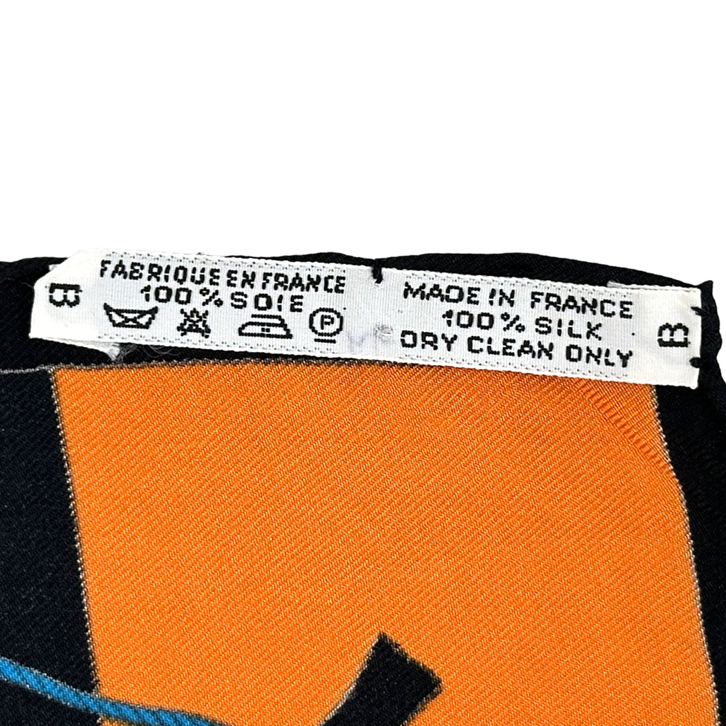 HERMES エルメス カレ90 SOIES VOLANTES 大空に舞う スカーフ グレー ブラック シルク レディース 【中古】