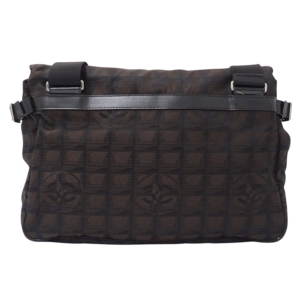 CHANEL シャネル ショルダーバッグ ニュートラベル ブラウン シルバー金具 ナイロン レディース 【中古】