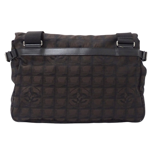 CHANEL シャネル ショルダーバッグ ニュートラベル ブラウン シルバー金具 ナイロン レディース 【中古】