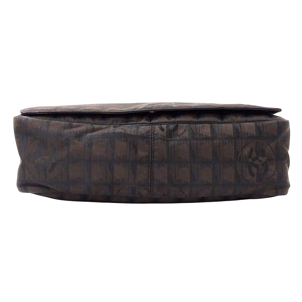 CHANEL シャネル ショルダーバッグ ニュートラベル ブラウン シルバー金具 ナイロン レディース 【中古】
