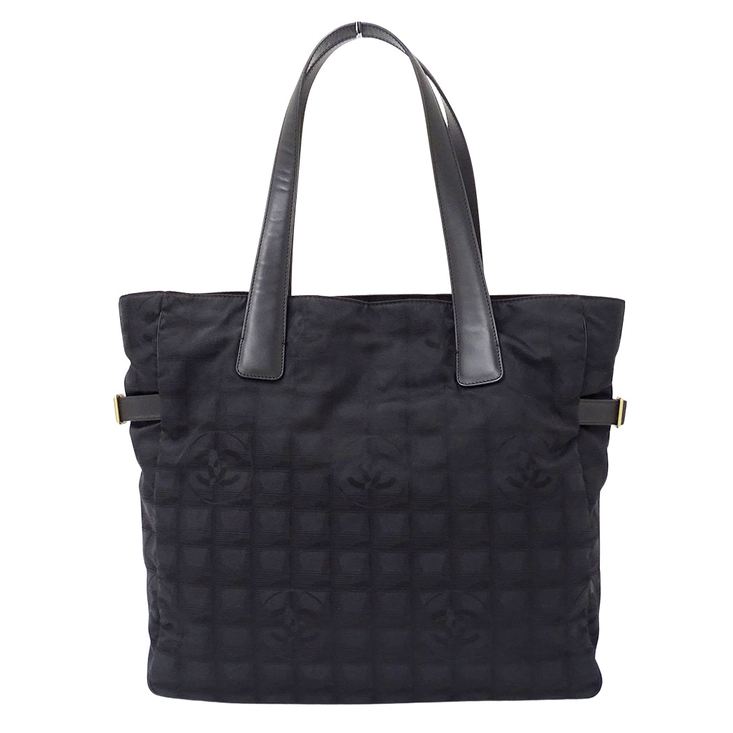 CHANEL シャネル トートバッグ ニュートラベル トートGM ブラック ゴールド金具 ナイロン レディース 【中古】