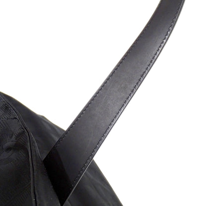 CHANEL シャネル トートバッグ ニュートラベル トートGM ブラック ゴールド金具 ナイロン レディース 【中古】