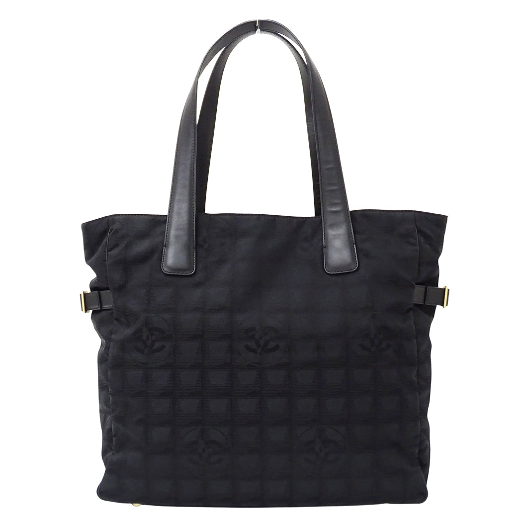 CHANEL シャネル トートバッグ ニュートラベル トートGM ブラック ゴールド金具 ナイロン レディース 【中古】