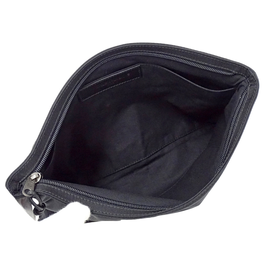 BALENCIAGA バレンシアガ キャンペーンロゴ クラッチバッグ セカンドバッグ ブラック 459745 ナイロン レディース メンズ 【中古】