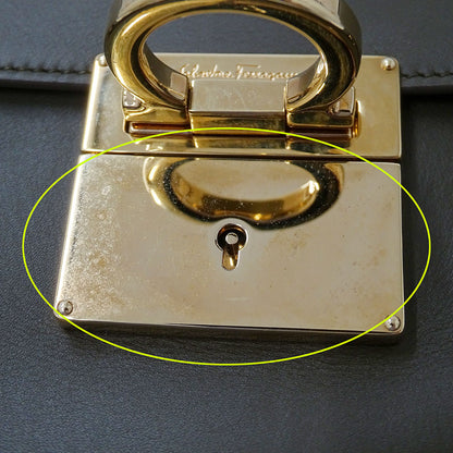 Ferragamo フェラガモ ハンドバッグ ガンチーニ カーキグリーン DY-21 F818 レザー レディース 【中古】
