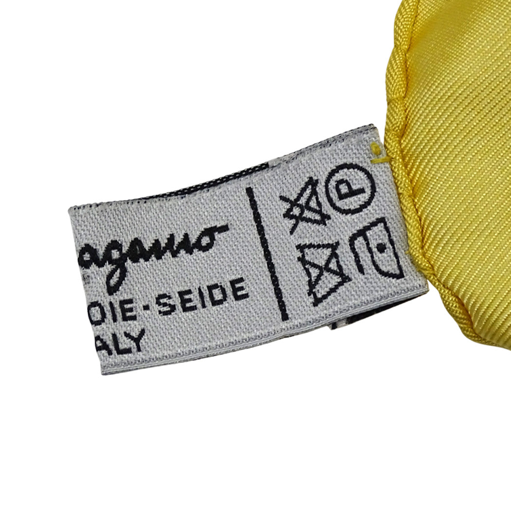 Ferragamo フェラガモ スカーフ イエロー シルク レディース 【中古】