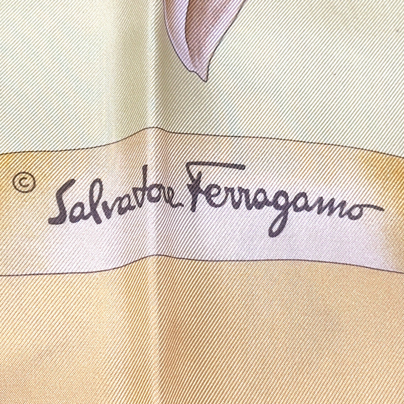Ferragamo フェラガモ スカーフ イエロー シルク レディース 【中古】