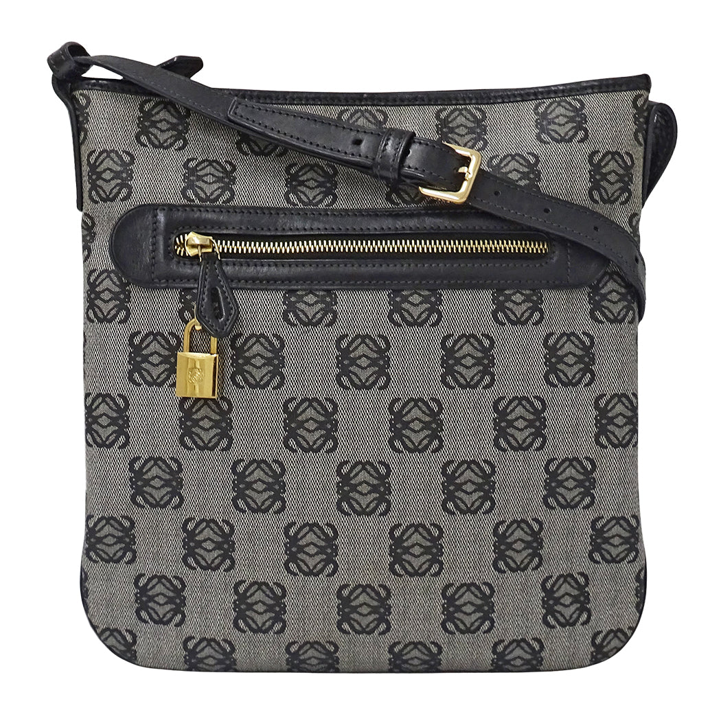 LOEWE ロエベ ショルダーバッグ グレー ブラック PVC レディース 【中古】