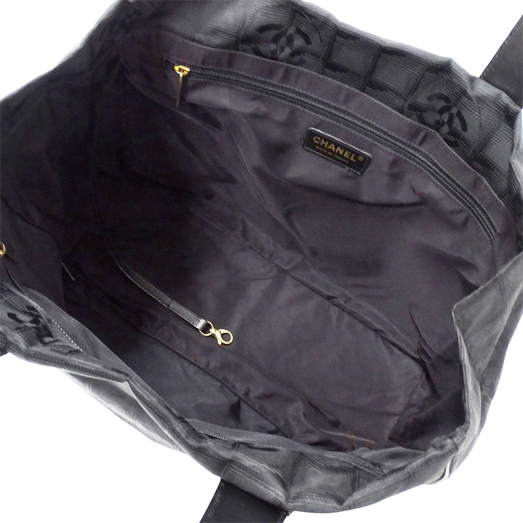 CHANEL シャネル ニュートラベル トートMM トートバッグ ブラック ゴールド金具 ナイロン レディース 【中古】