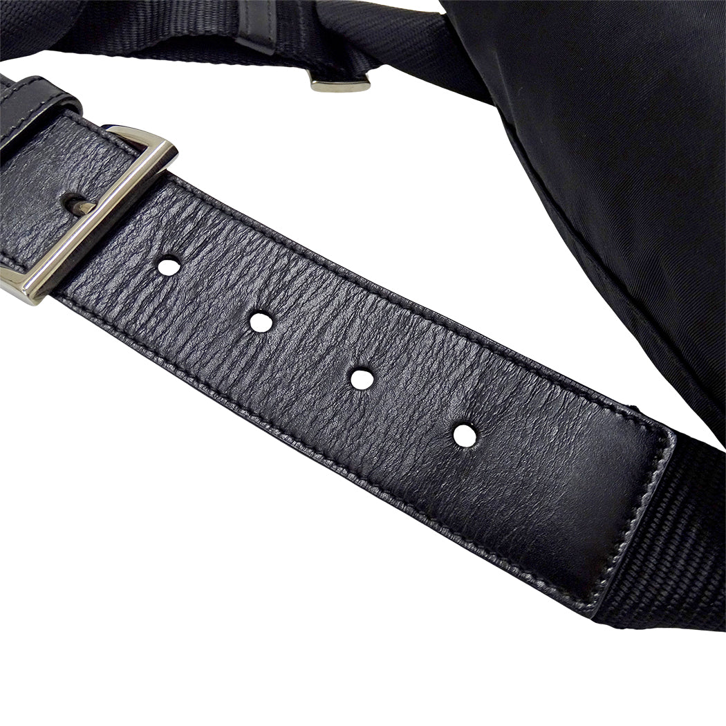 PRADA プラダ ボディ・ウエストバッグ ブラック ナイロン メンズ 【中古】