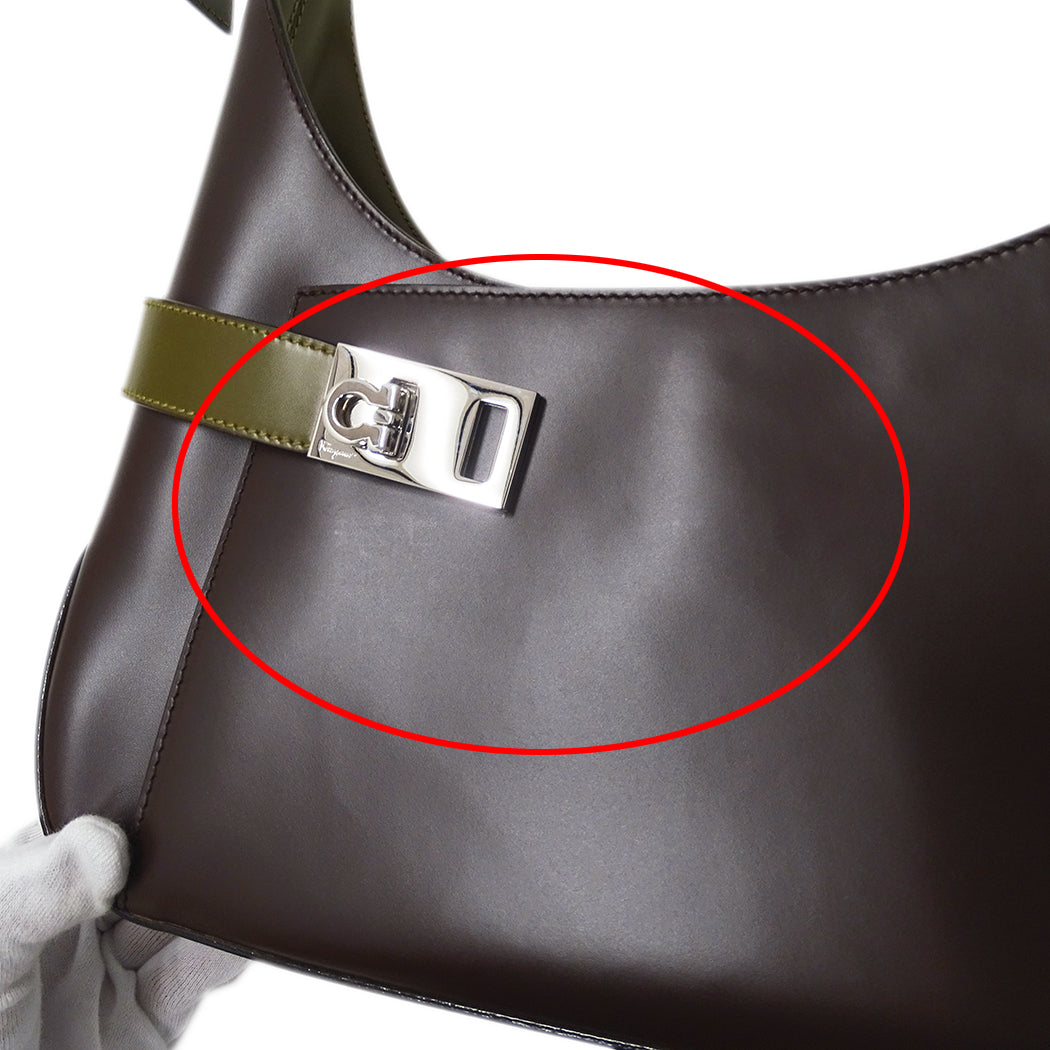 Ferragamo フェラガモ ショルダーバッグ ブラウン カーキ レザー レディース 【中古】