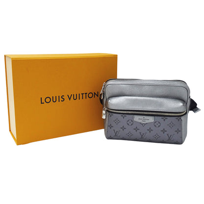 LOUIS VUITTON ルイ・ヴィトン アウトドア メッセンジャー ショルダーバッグ タイガラマ ガンメタル M30830 メンズ 【中古】