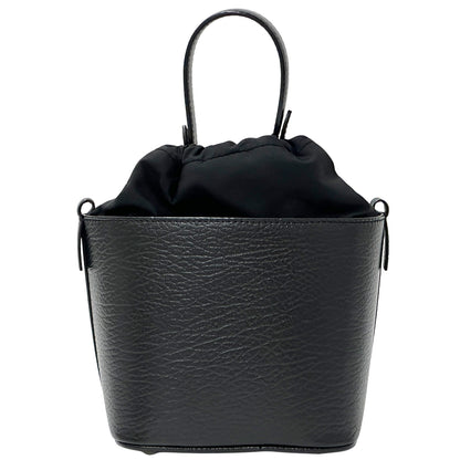Maison Margiela メゾン マルジェラ バケットバッグ 2wayバッグ 5AC ブラック レザー レディース メンズ 【中古】
