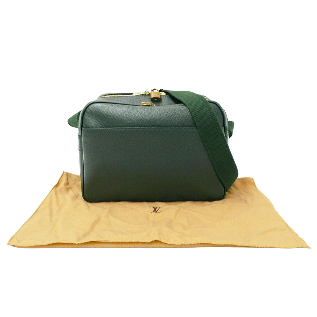 LOUIS VUITTON ルイ・ヴィトン リポーターPM ショルダーバッグ エピセア グリーン M30154 タイガ メンズ 【中古】
