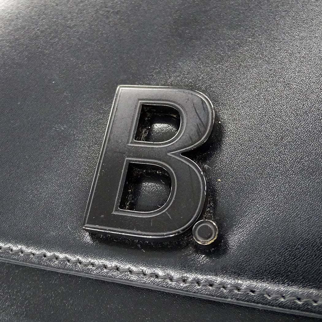 BALENCIAGA バレンシアガ ショルダーバッグ ブラック 592898 レザー レディース 【中古】