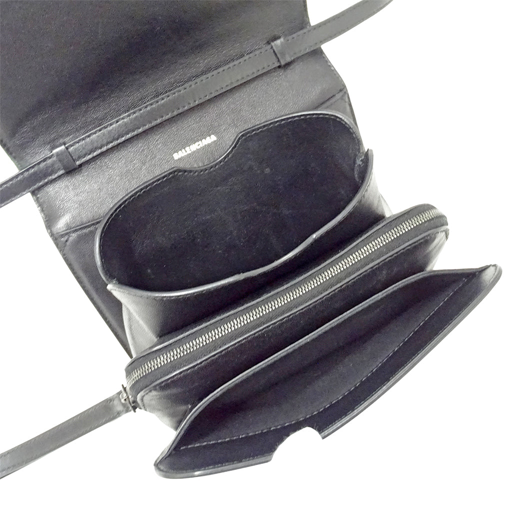 BALENCIAGA バレンシアガ ショルダーバッグ ブラック 592898 レザー レディース 【中古】
