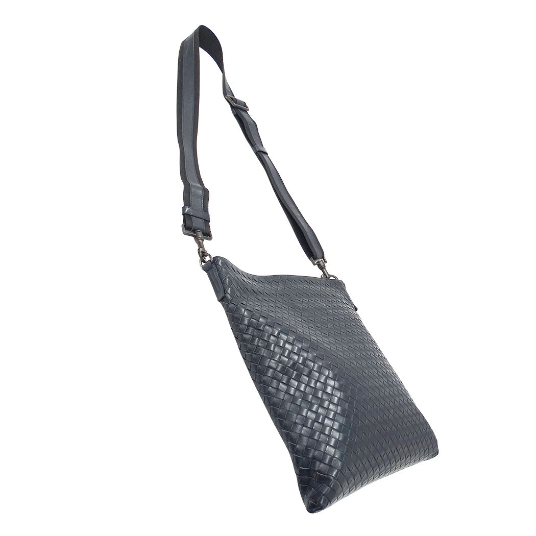 BOTTEGAVENETA ボッテガ・ヴェネタ ショルダーバッグ イントレチャート ネイビー レザー レディース 【中古】
