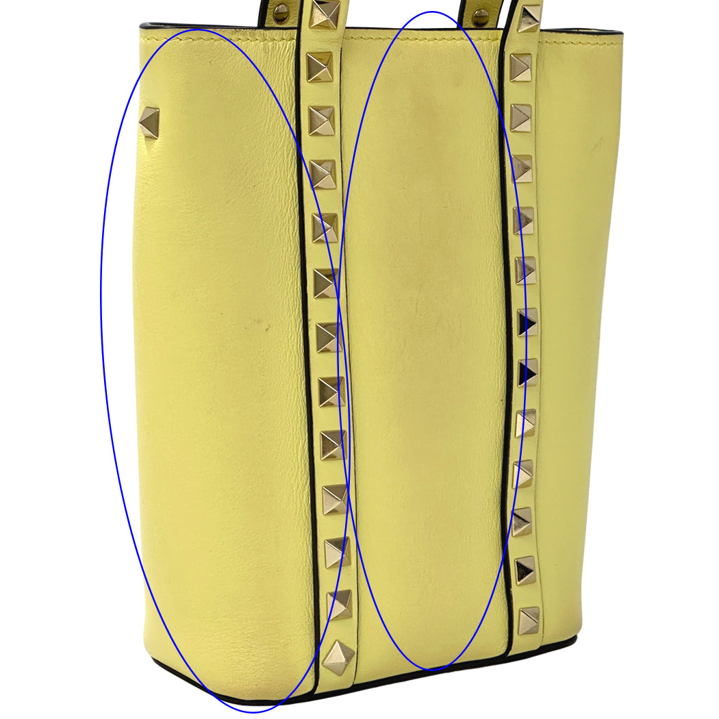 Valentino Garavani ヴァレンティノ・ガラヴァーニ 2wayバッグ ロックスタッズ イエロー レザー レディース 【中古】
