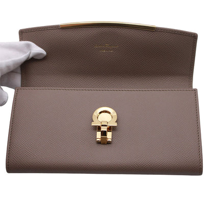 Ferragamo フェラガモ 長財布 ガンチーニ クリップ グレー レザー レディース 【中古】