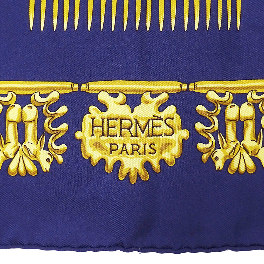 HERMES エルメス LES CAVALIERS D'OR 黄金の騎士 スカーフ カレ 90 ネイビー シルク レディース 【中古】