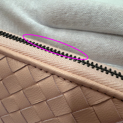 BOTTEGAVENETA ボッテガ・ヴェネタ 長財布 イントレチャート ピンク レザー レディース 【中古】