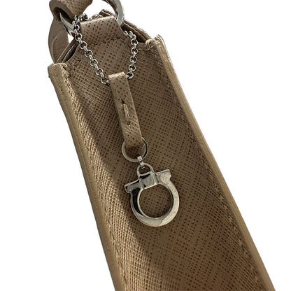 Ferragamo フェラガモ ショルダーバッグ ガンチーニ ベージュ シルバー金具 レザー レディース 【中古】