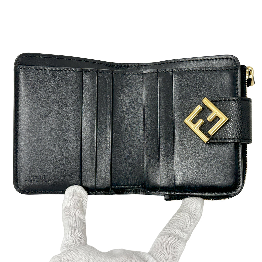 FENDI フェンディ 二つ折り財布 FFダイヤモンド ブラック 8M0490 レザー レディース メンズ 【中古】