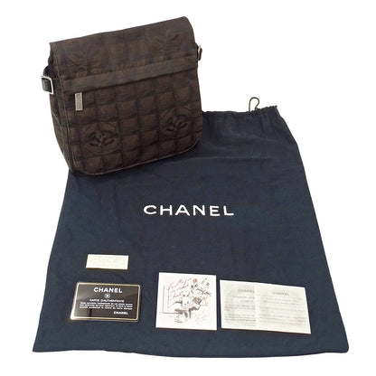 CHANEL シャネル ショルダーバッグ ニュートラベル ダークブラウン シルバー金具 ナイロン レディース 【中古】