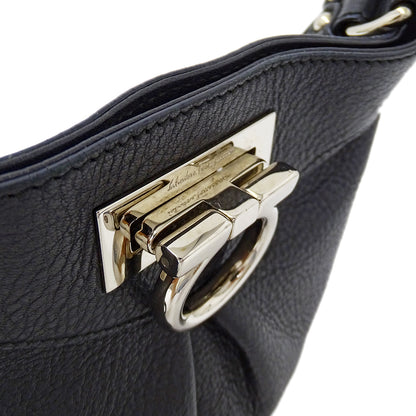 Ferragamo フェラガモ ショルダーバッグ ガンチーニ ブラック AU-21 B499 レザー レディース 【中古】
