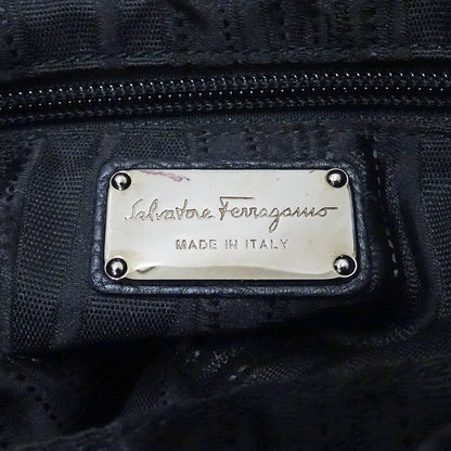 Ferragamo フェラガモ ショルダーバッグ ガンチーニ ブラック AU-21 B499 レザー レディース 【中古】