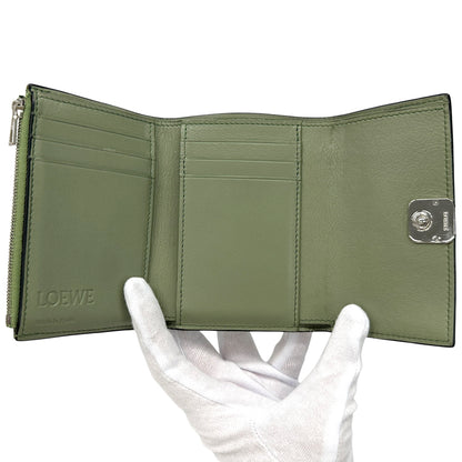 LOEWE ロエベ アナグラム バーティカルウォレット スモール 三つ折り財布 グリーン レザー レディース 【中古】