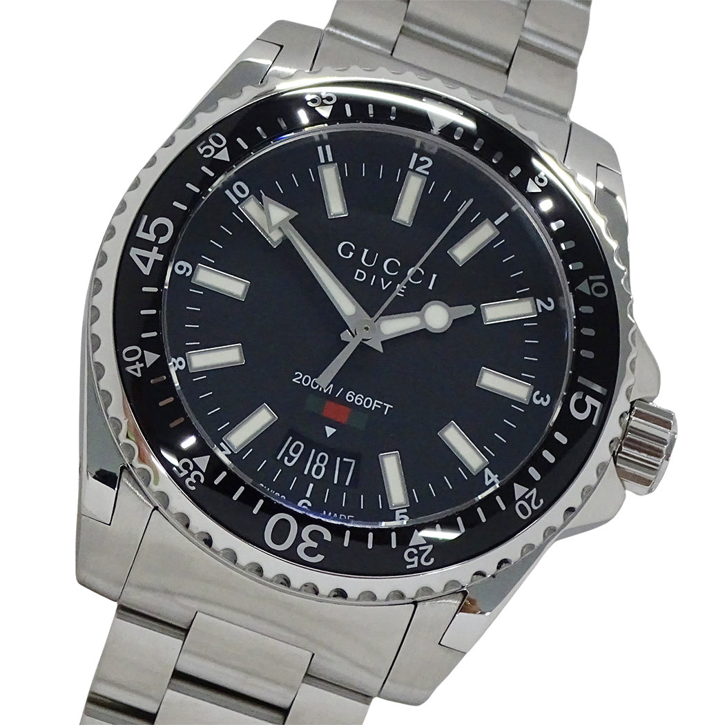 グッチ GUCCI 時計 メンズ ブランド ダイブ デイト クオーツ QZ ステンレス SS 136.3 YA136301A シルバー ブラック 磨き済み 【中古】
