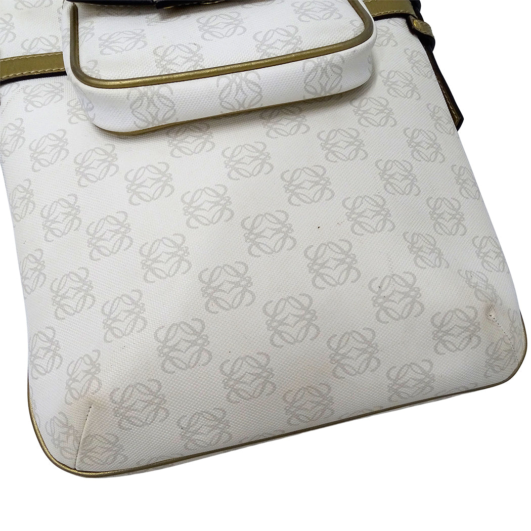 LOEWE ロエベ ショルダーバッグ ホワイト ゴールド PVC レディース 【中古】