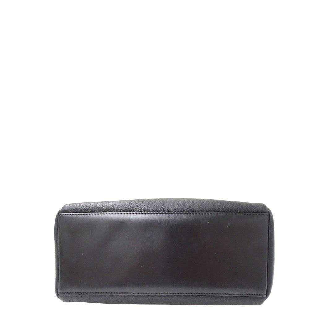 LOEWE ロエベ ショルダーバッグ ブラック レザー レディース 【中古】