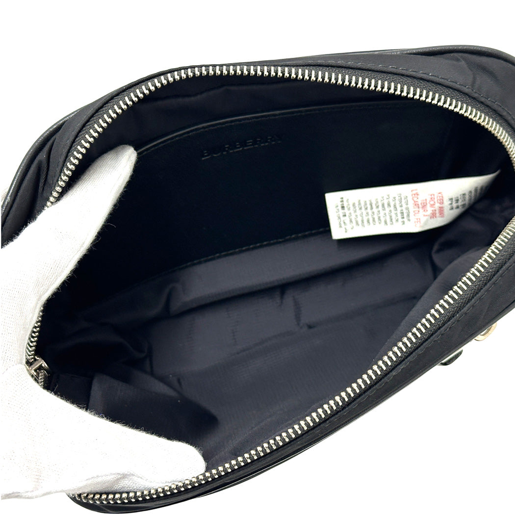 BURBERRY バーバリー ボディ・ウエストバッグ ブラック ナイロン レディース メンズ 【中古】
