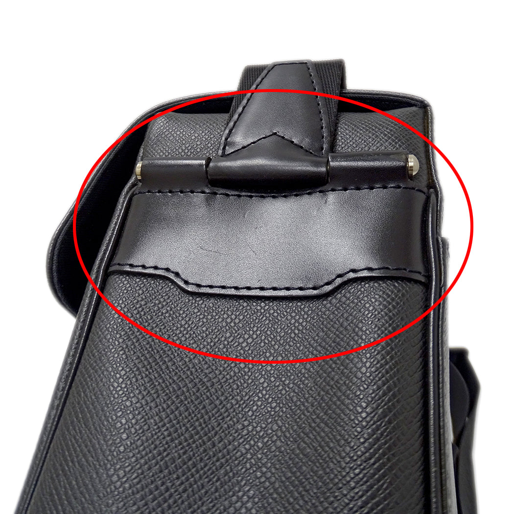 LOUIS VUITTON ルイ・ヴィトン ヤランガ ショルダーバッグ タイガ アルドワーズ M30822 メンズ 【中古】
