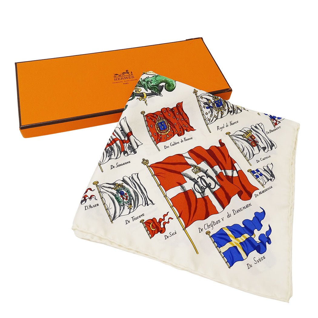 HERMES エルメス カレ45 PAVOIS 船旗 スカーフ アイボリー マルチカラー シルク レディース 【中古】