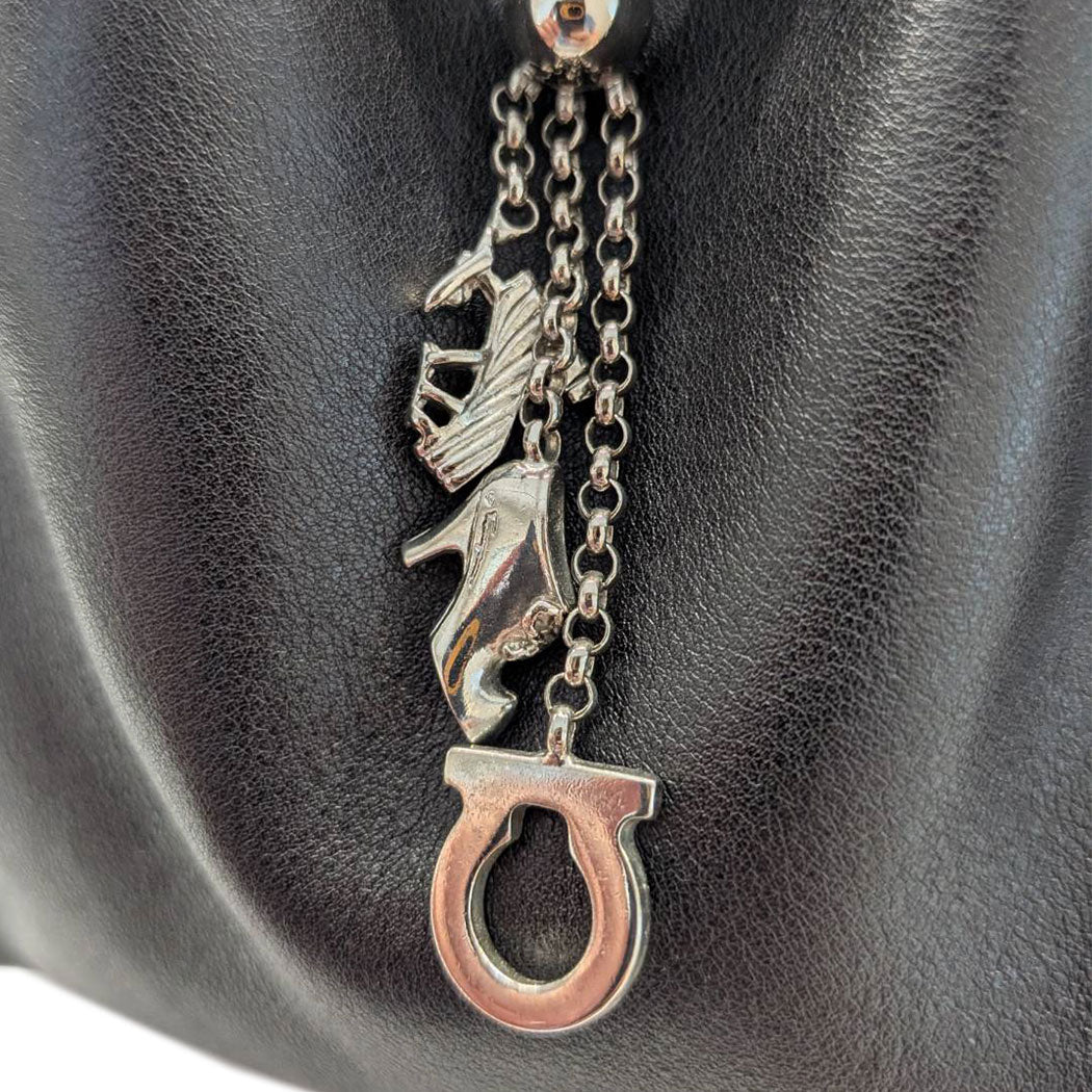 Ferragamo フェラガモ スネークチェーンショルダー ショルダーバッグ ブラック レザー レディース 【中古】