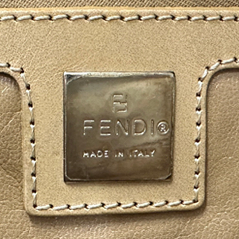 FENDI フェンディ ショルダーバッグ マンマバケット ベージュ ウール レディース 【中古】