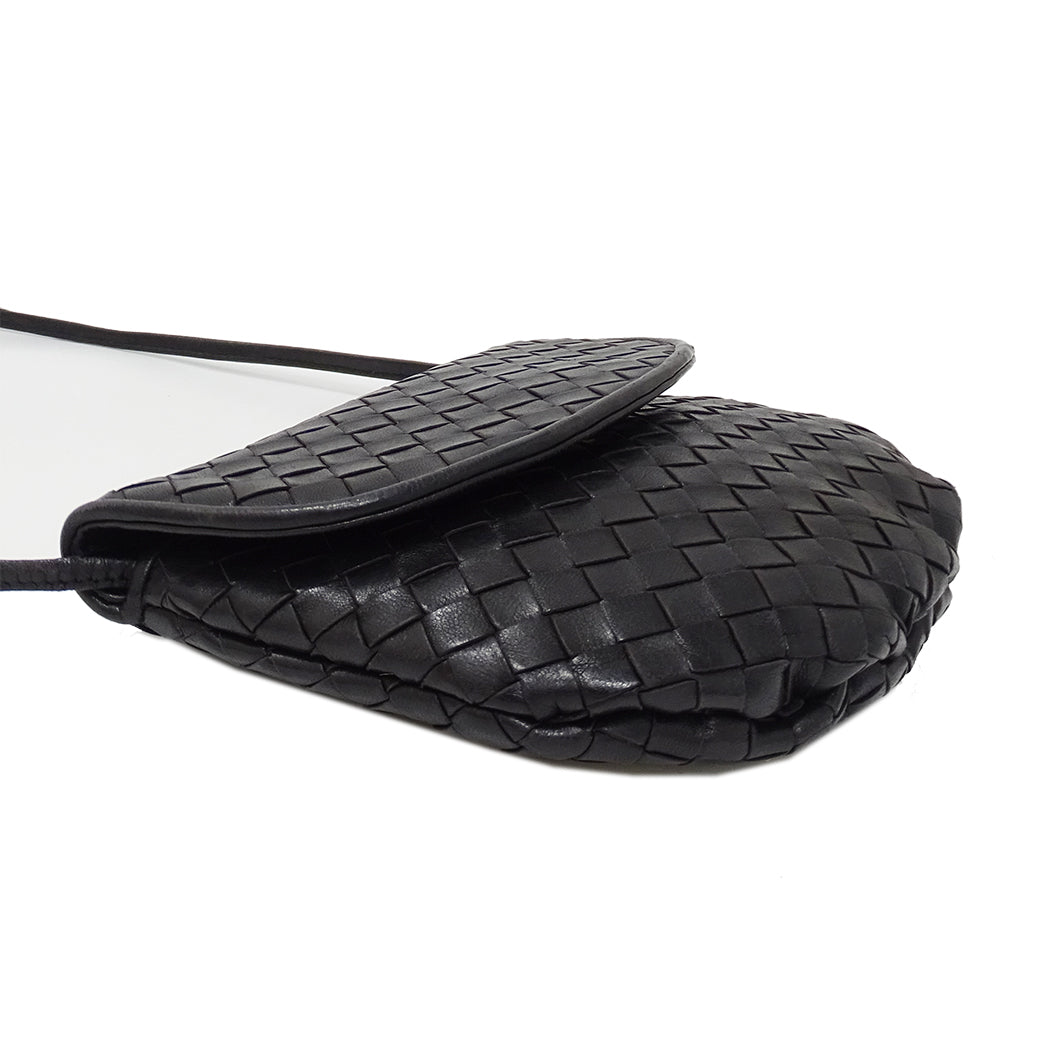 BOTTEGAVENETA ボッテガ・ヴェネタ ショルダーバッグ イントレチャート ブラック 黒 レザー レディース 【中古】