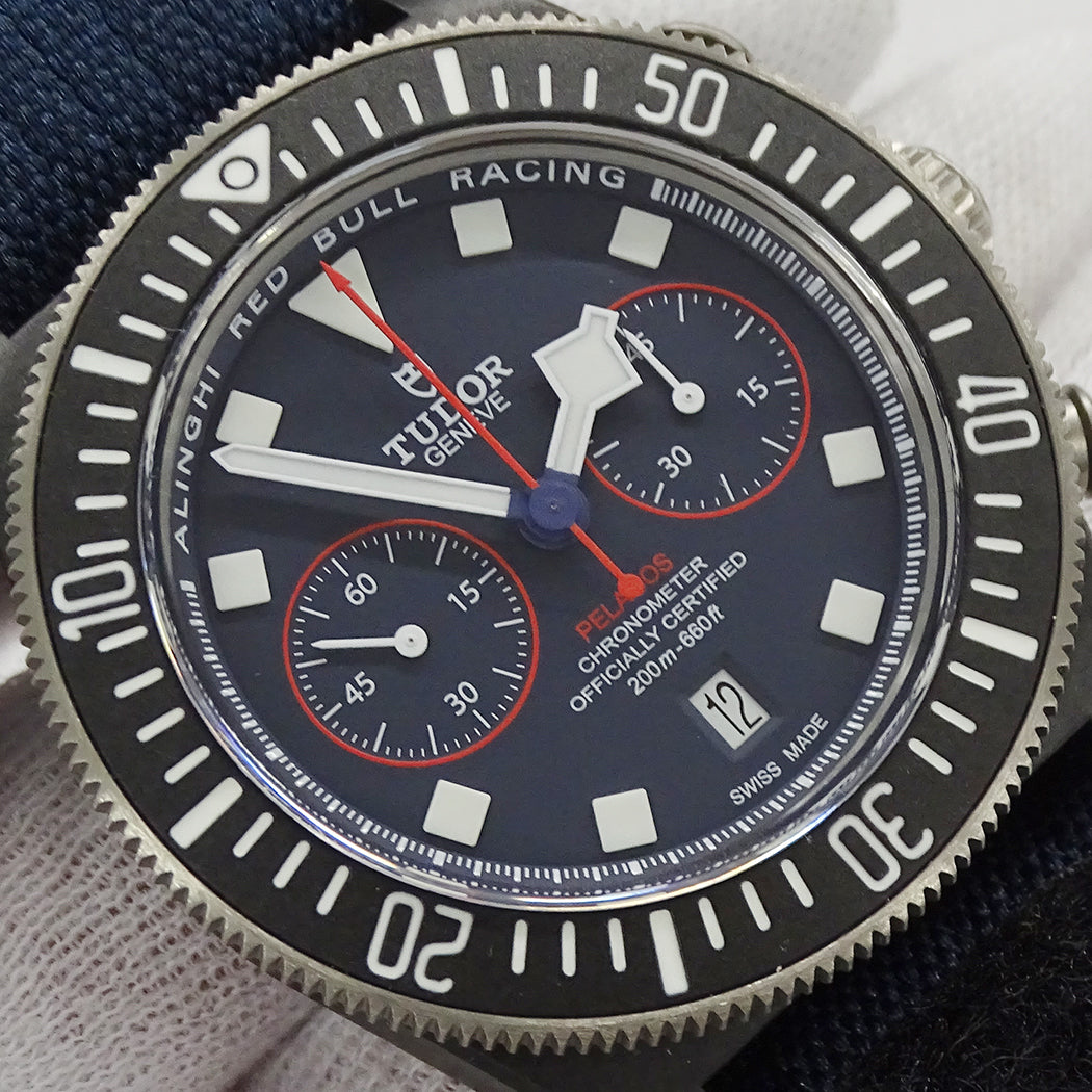 TUDOR チューダー ぺラゴス FXD 25807KN メンズ 腕時計 クロノグラフ 自動巻き カーボン ファブリック 点検済み【中古】